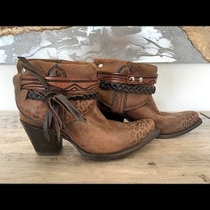 Custom Canty Boots